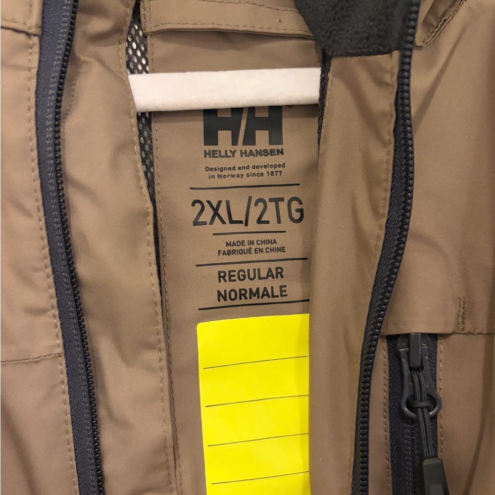 Helly Hansen Men's Taupe Hooded Rain Jacket - Picture 7 of 7